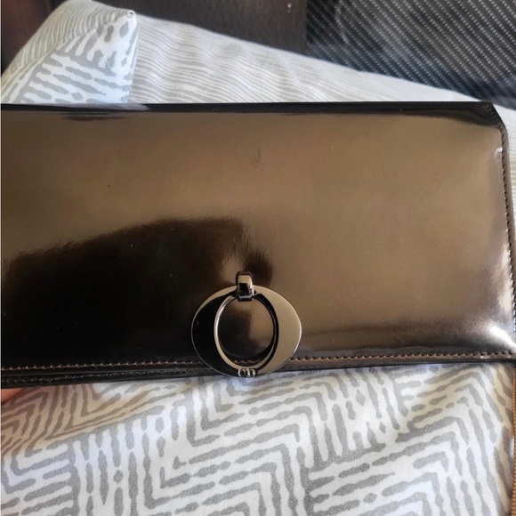 LOW START Christian Dior patent long wallet - Picture 9 of 9